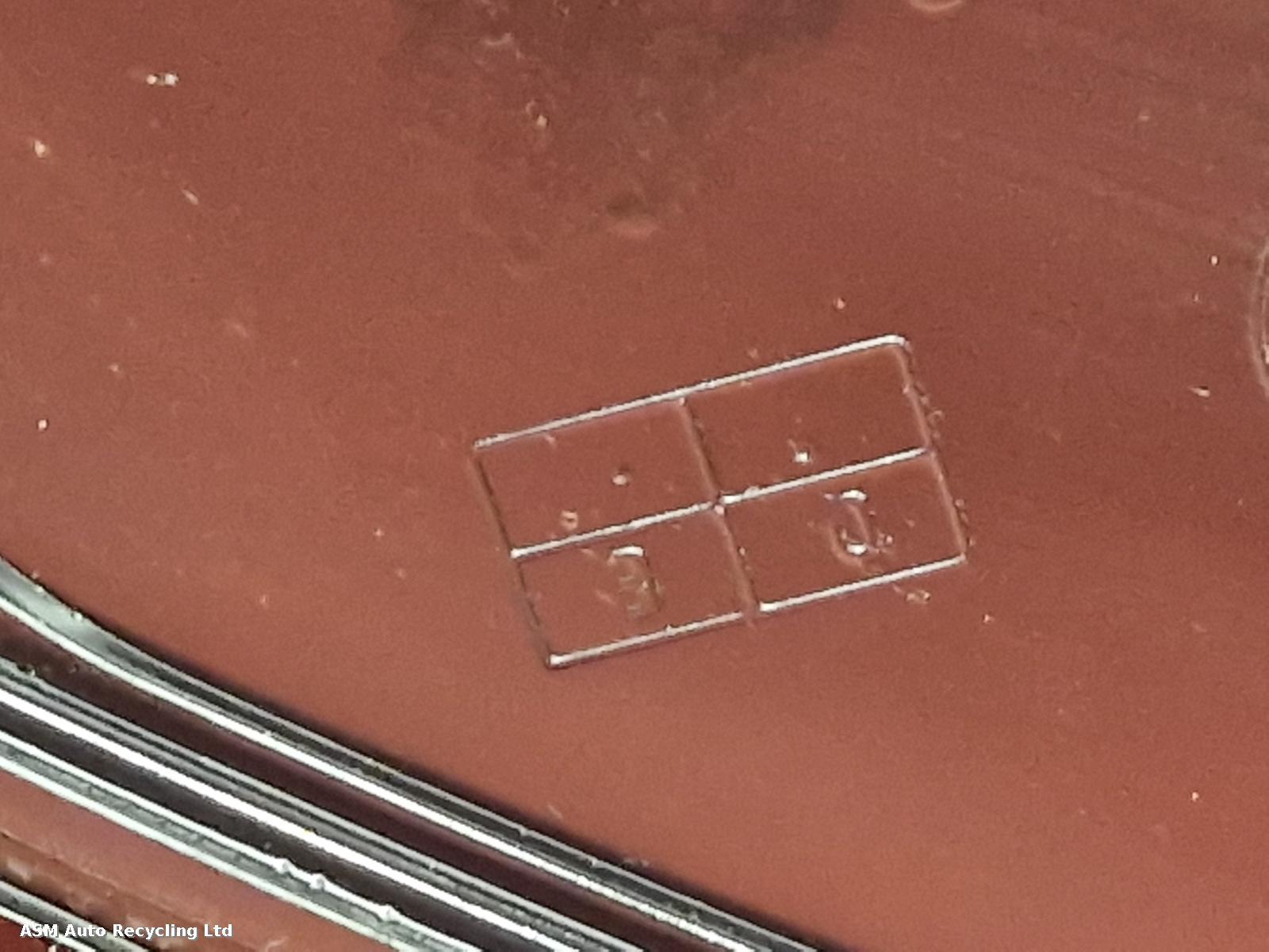 View Auto part R Taillight Land Rover Range Rover Evoque 2018
