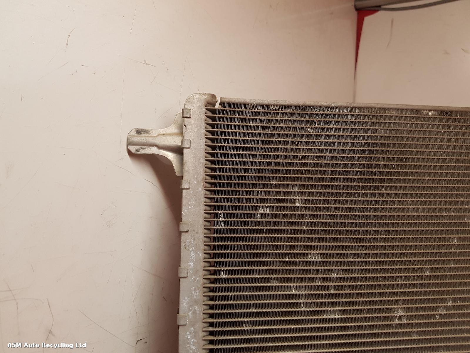 View Auto part Radiator Land Rover Range Rover Evoque 2019