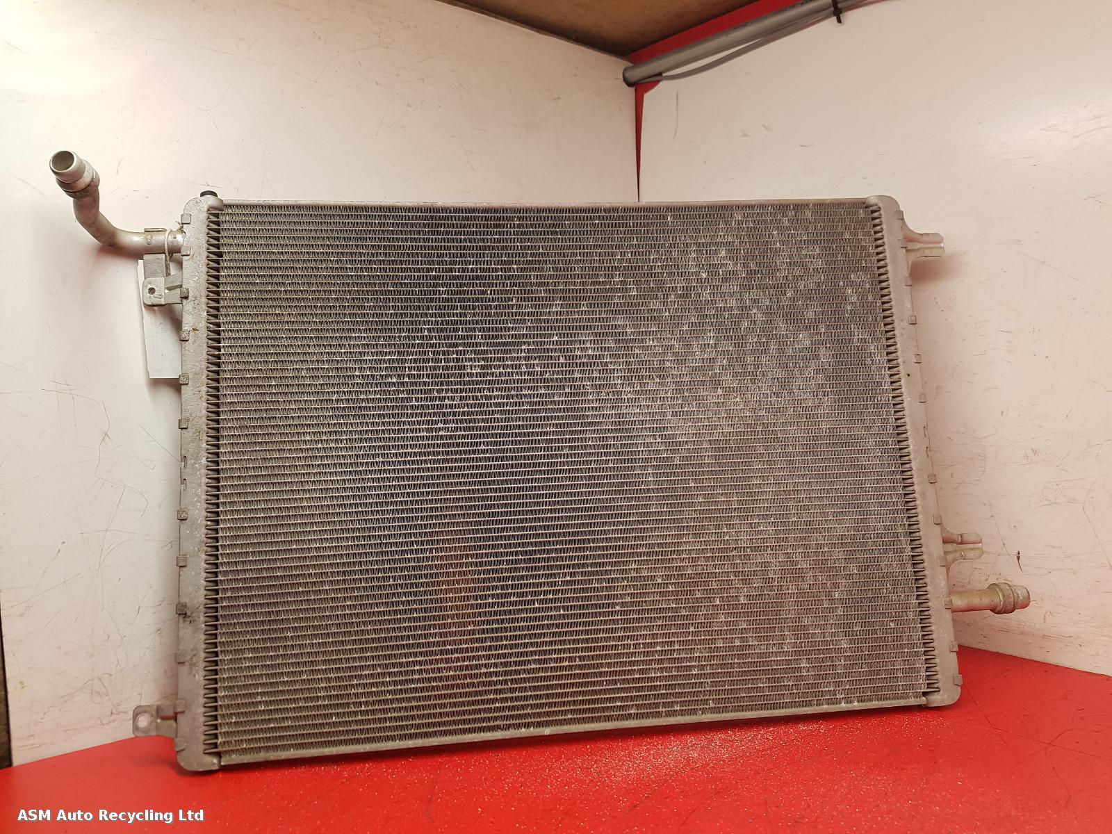 View Auto part Radiator Land Rover Range Rover Evoque 2019