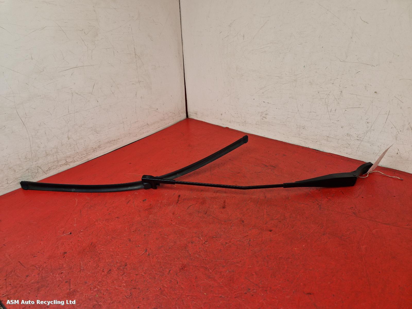 View Auto part Wiper Arm Peugeot 207 2007