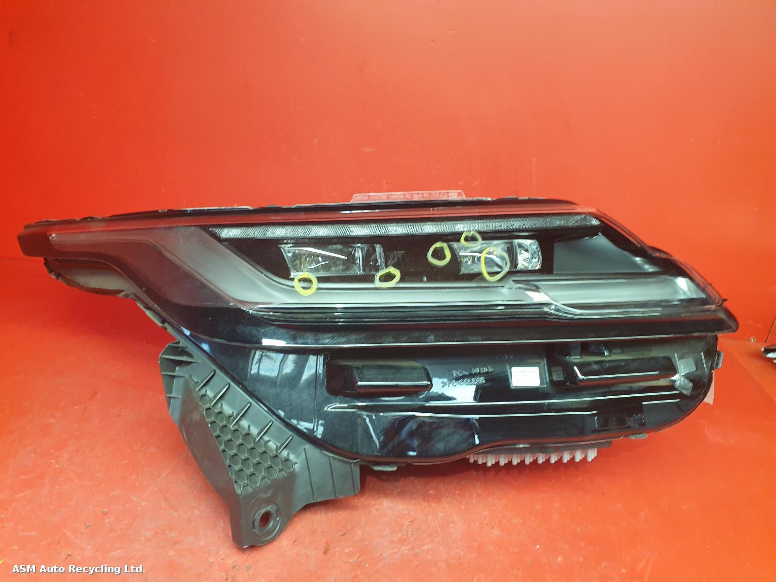 View Auto part R Headlamp Land Rover Range Rover Velar 2023