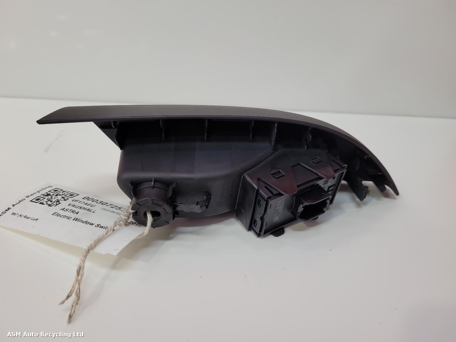 View Auto part Elect. Window Switch Vauxhall Astra 2017