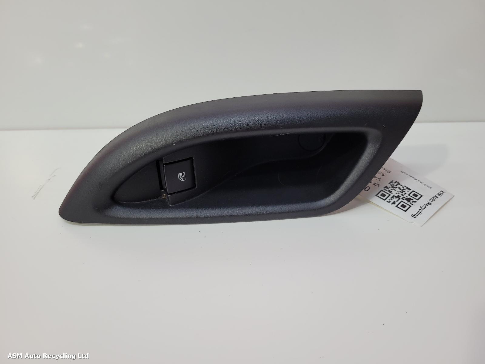 View Auto part Elect. Window Switch Vauxhall Astra 2017