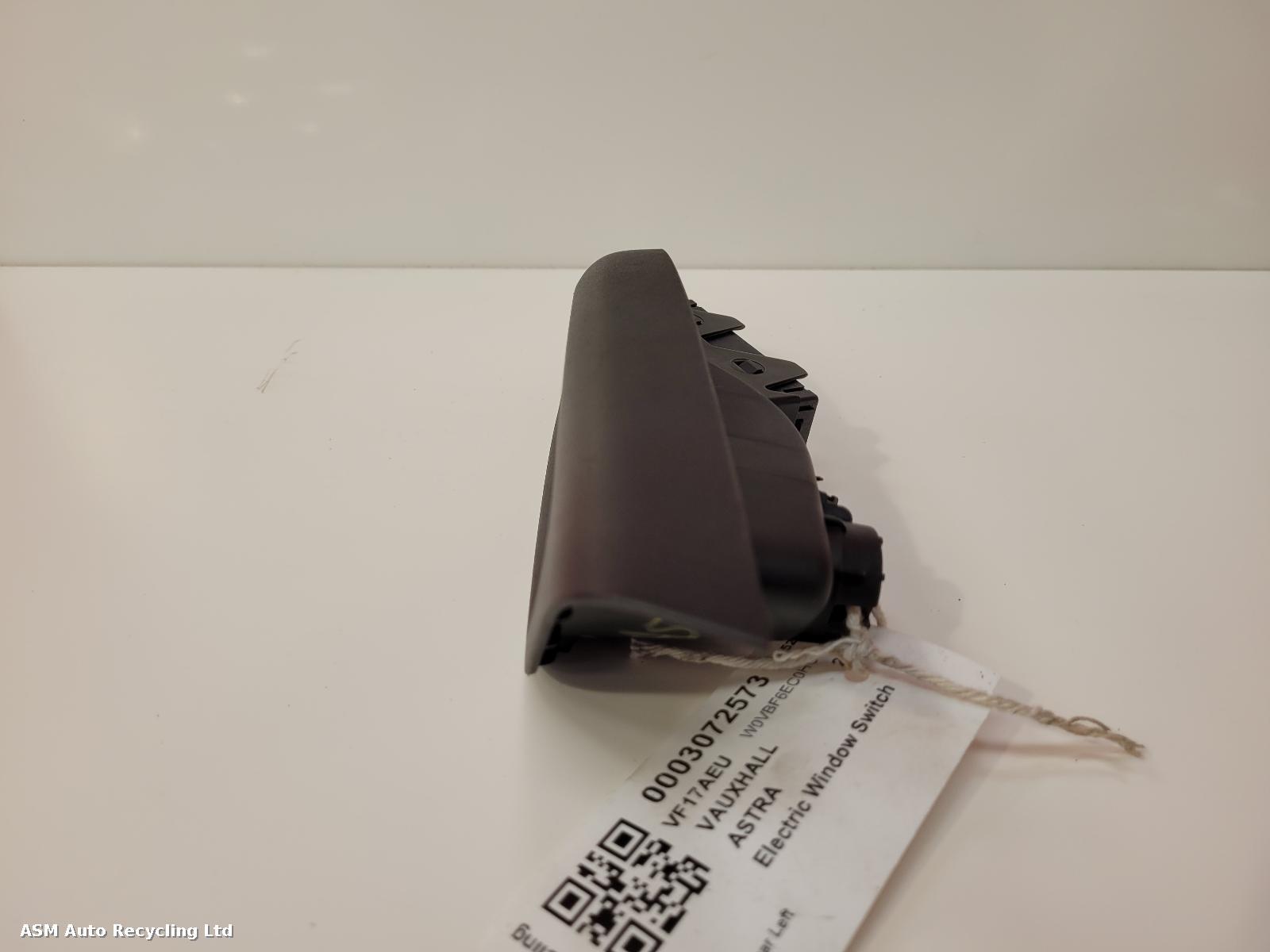 View Auto part Elect. Window Switch Vauxhall Astra 2017