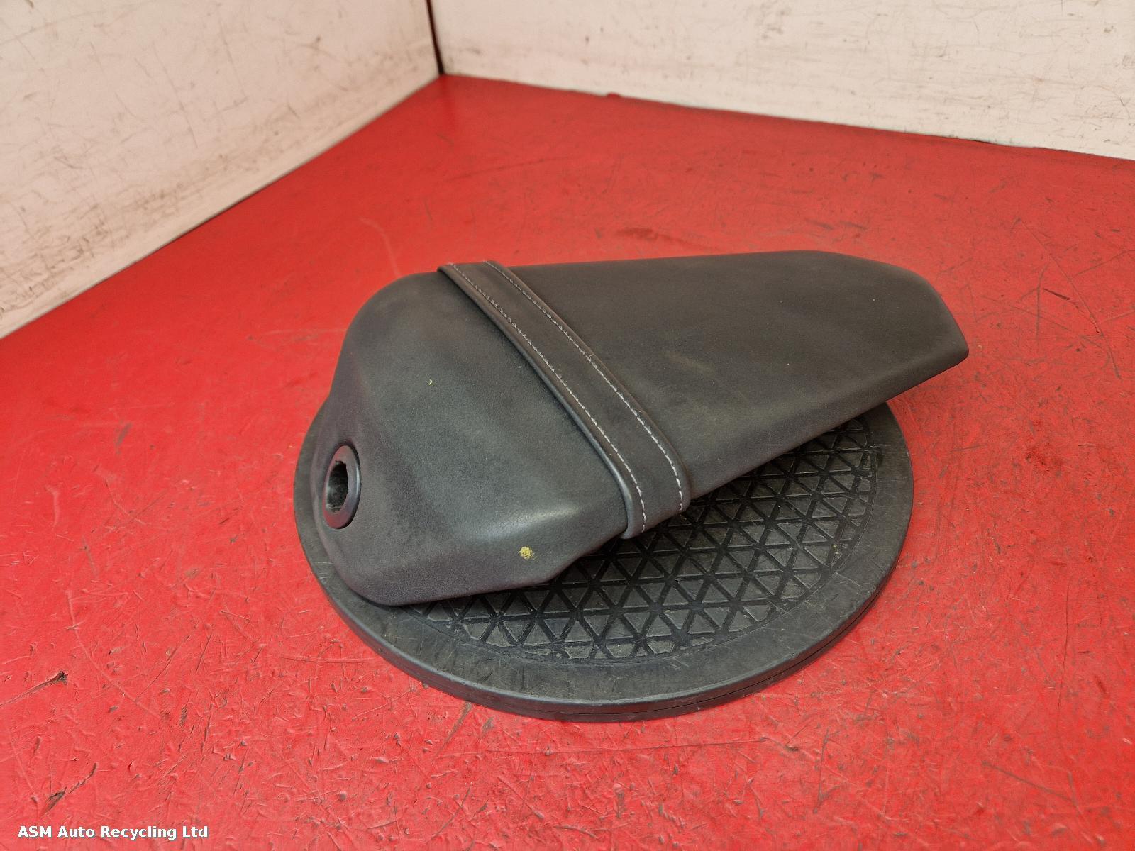 View Auto part 2nd Seat (Rear Seat) Yamaha Mt 125 2015