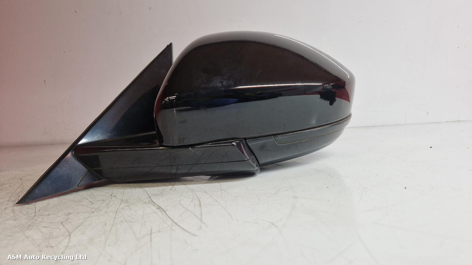 View Auto part L Door Mirror Land Rover Range Rover Velar 2020