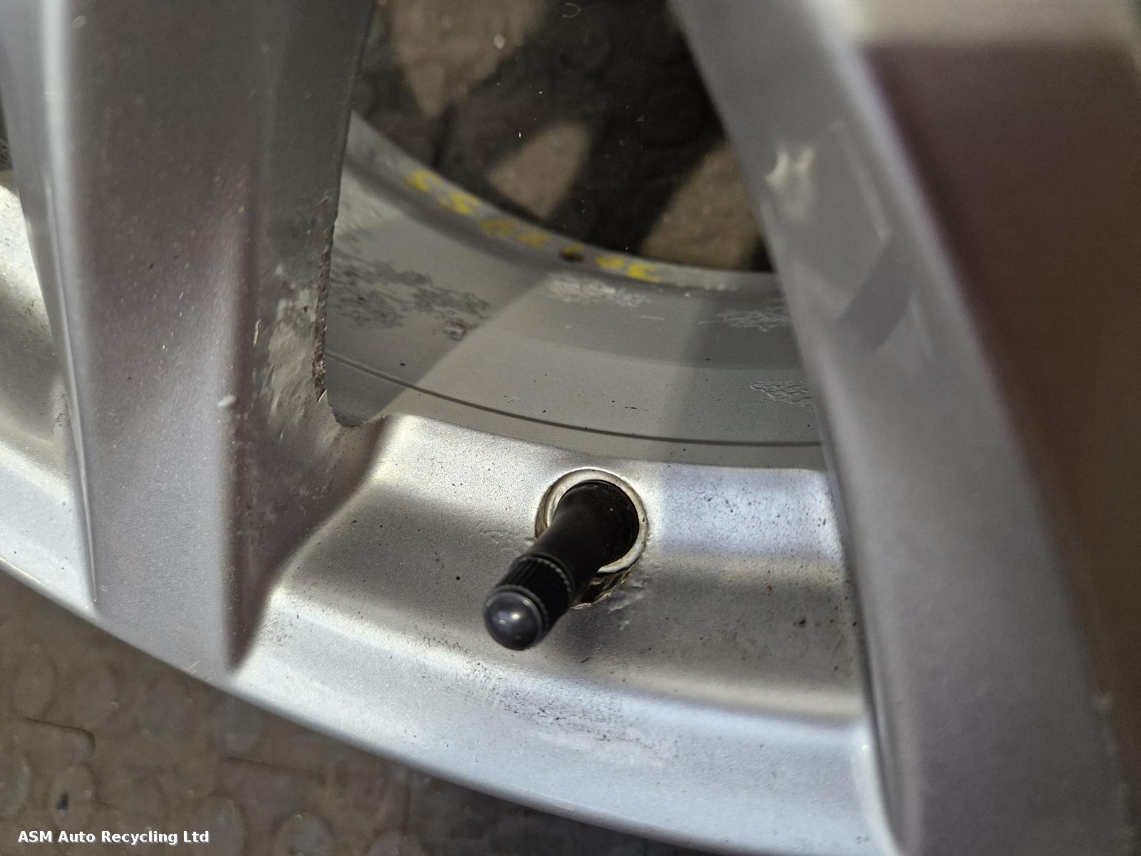 View Auto part Wheel Mazda 3  2015