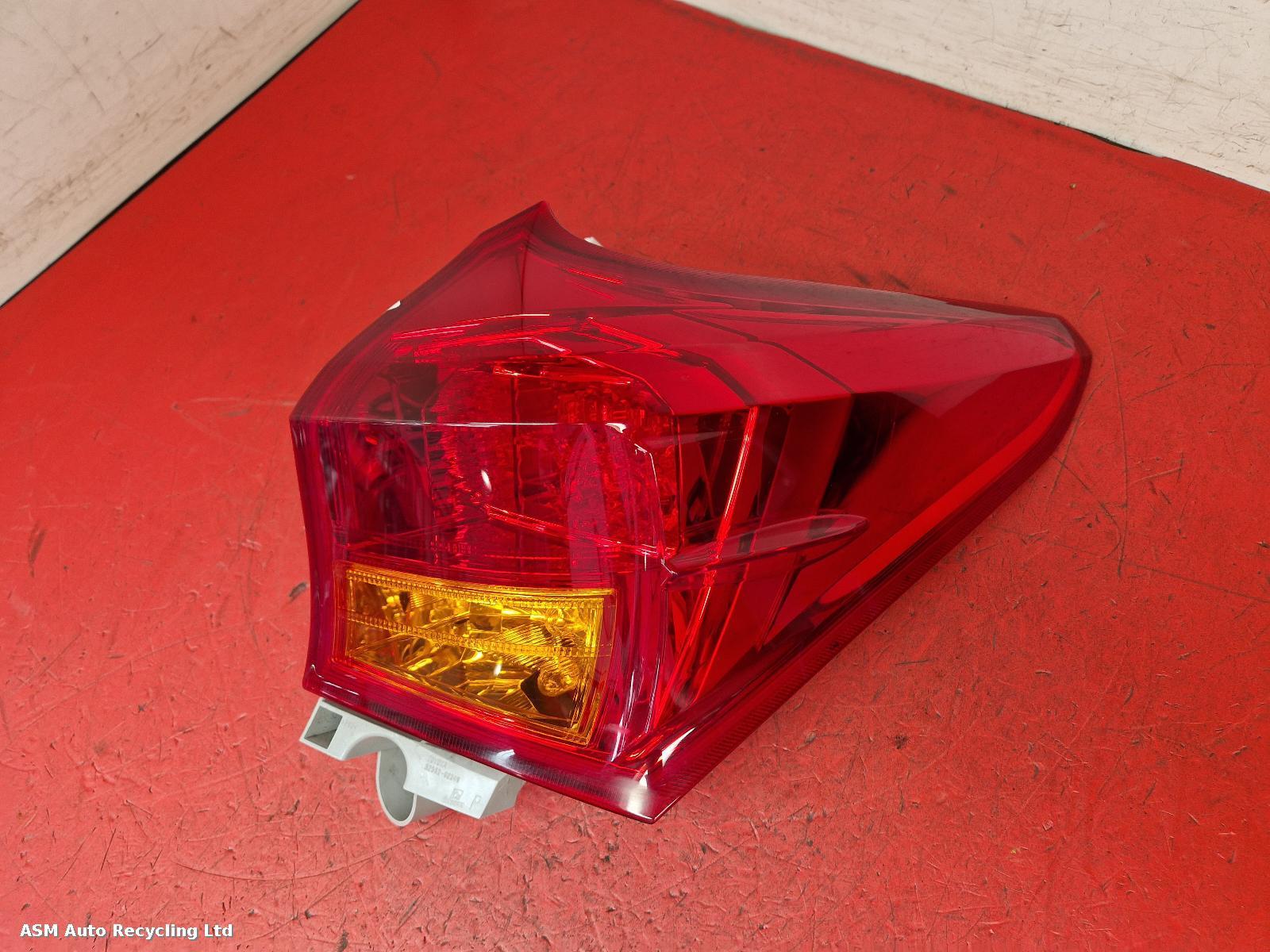 View Auto part R Taillight Toyota Auris 2013