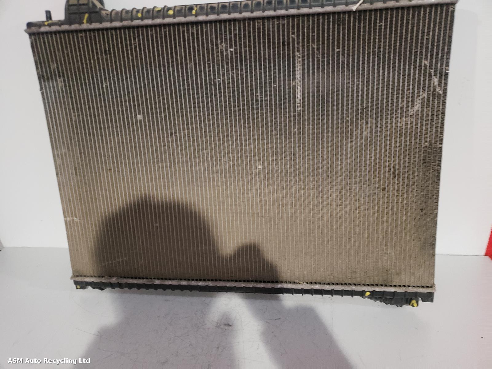 View Auto part Radiator Land Rover Range Rover Velar 2020