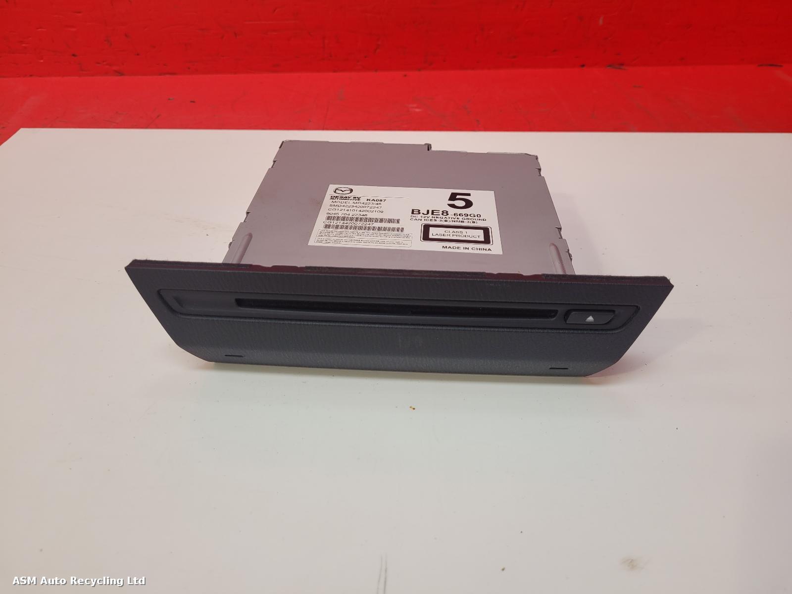 View Auto part CD Changer Mazda 3  2015