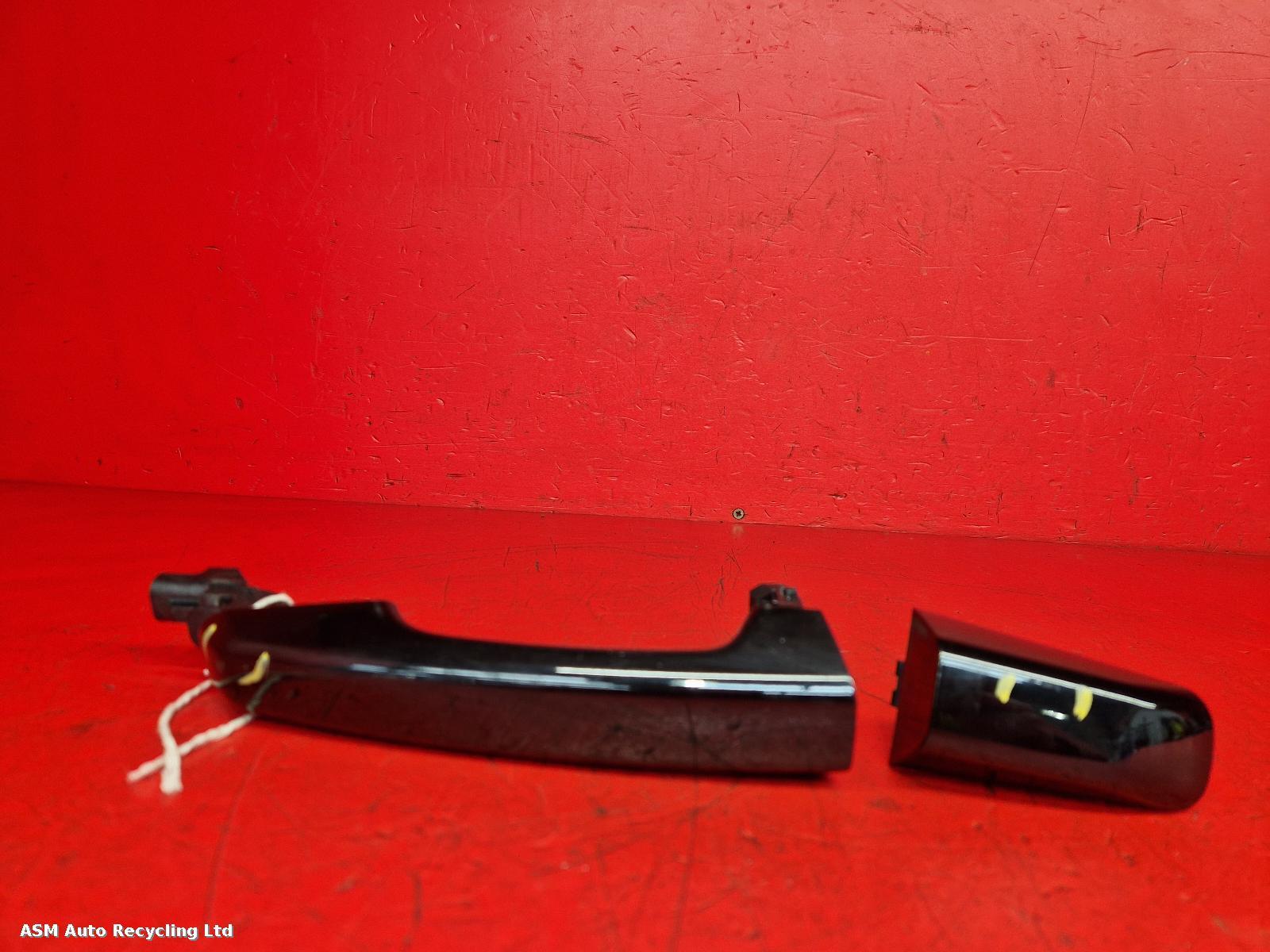 View Auto part Door Handle Land Rover Discovery Sport 2020