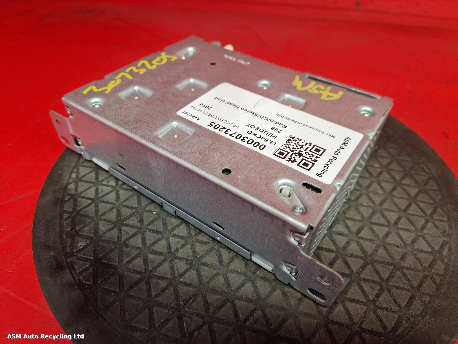 View Auto part A/V Equipment Peugeot 208 2014