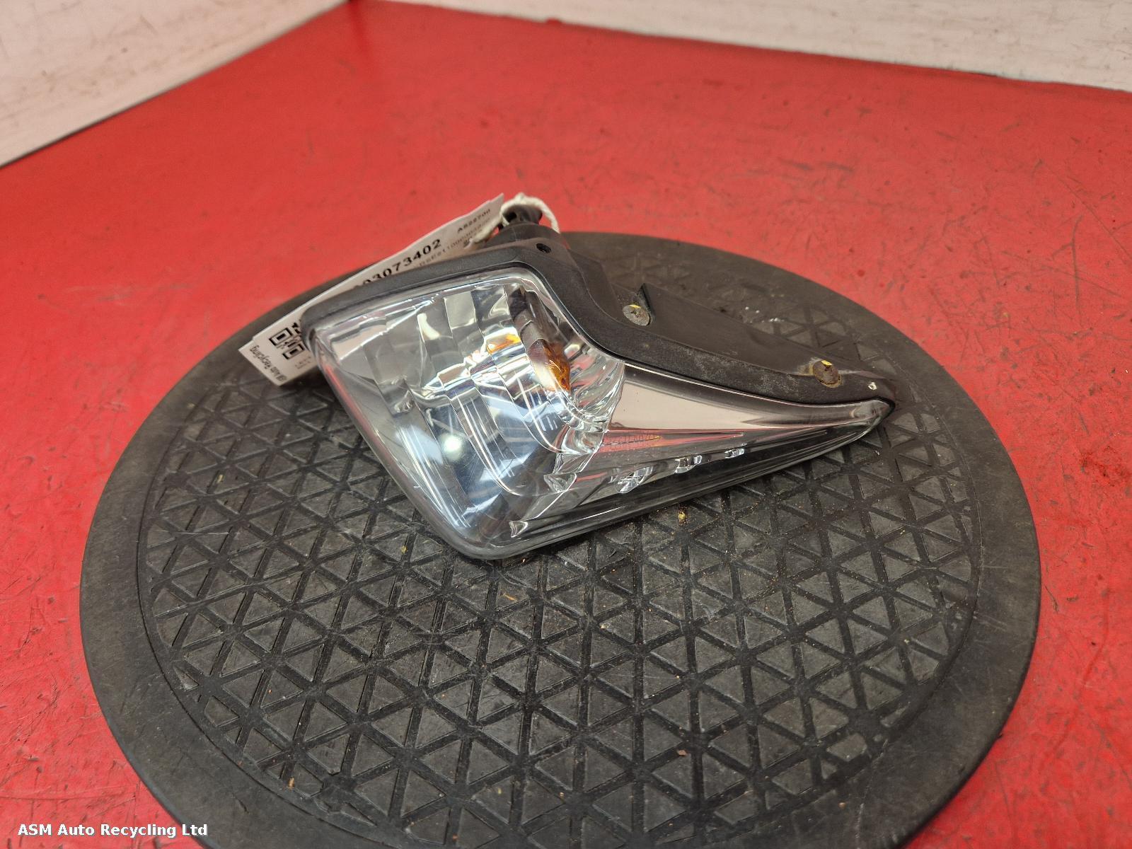 View Auto part L Repeater Lamp Yamaha Majesty S 2015