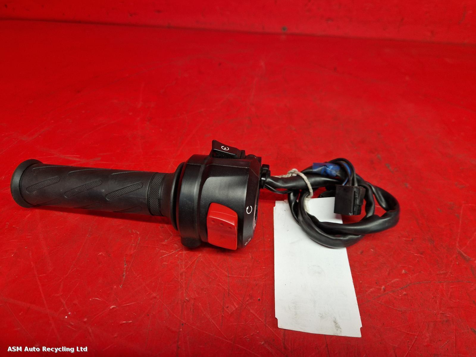 View Auto part RH Switch Gear Suzuki Gsx 1250 F 2011