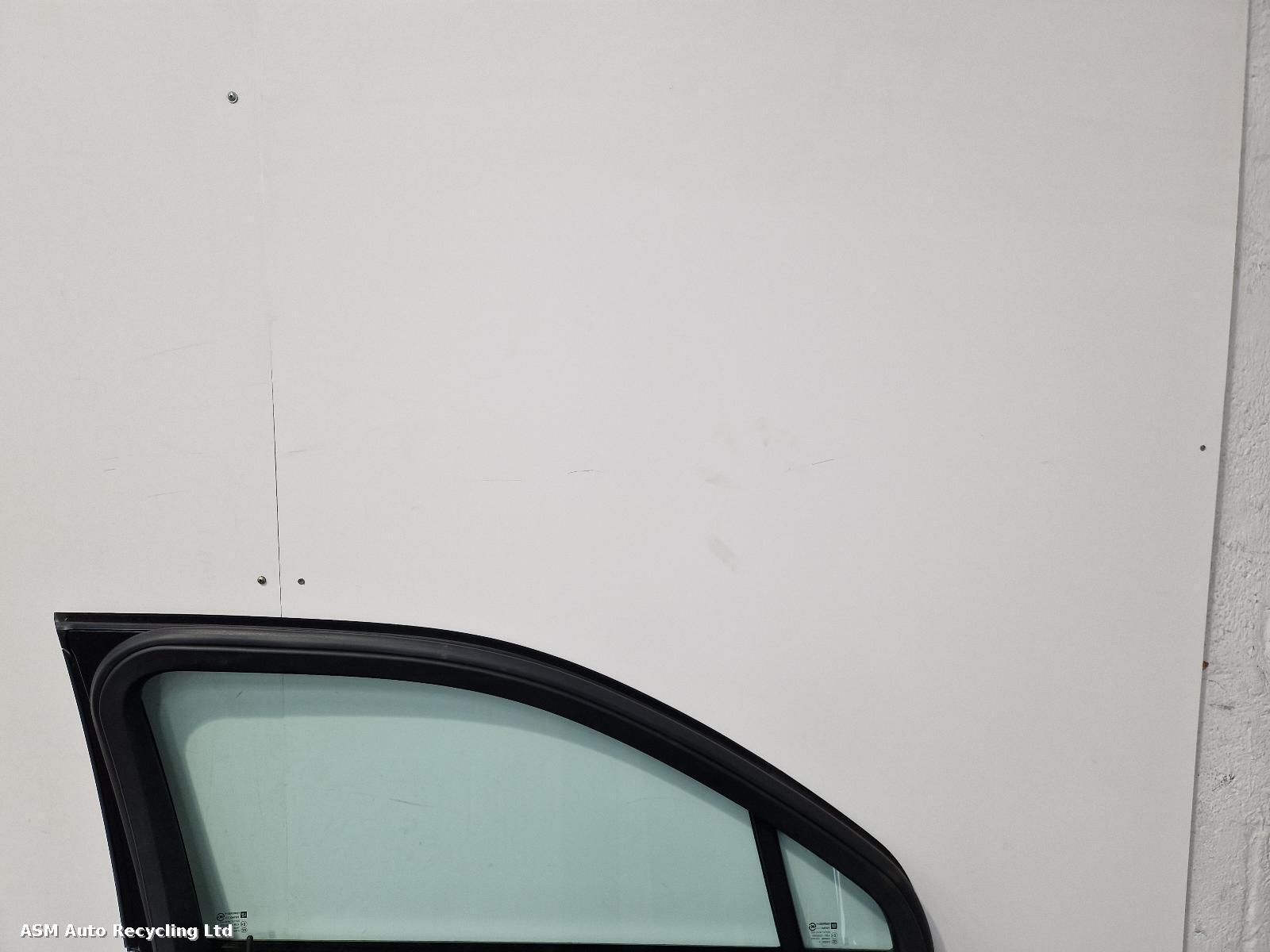 View Auto part L Front Door Chevrolet Orlando 2012