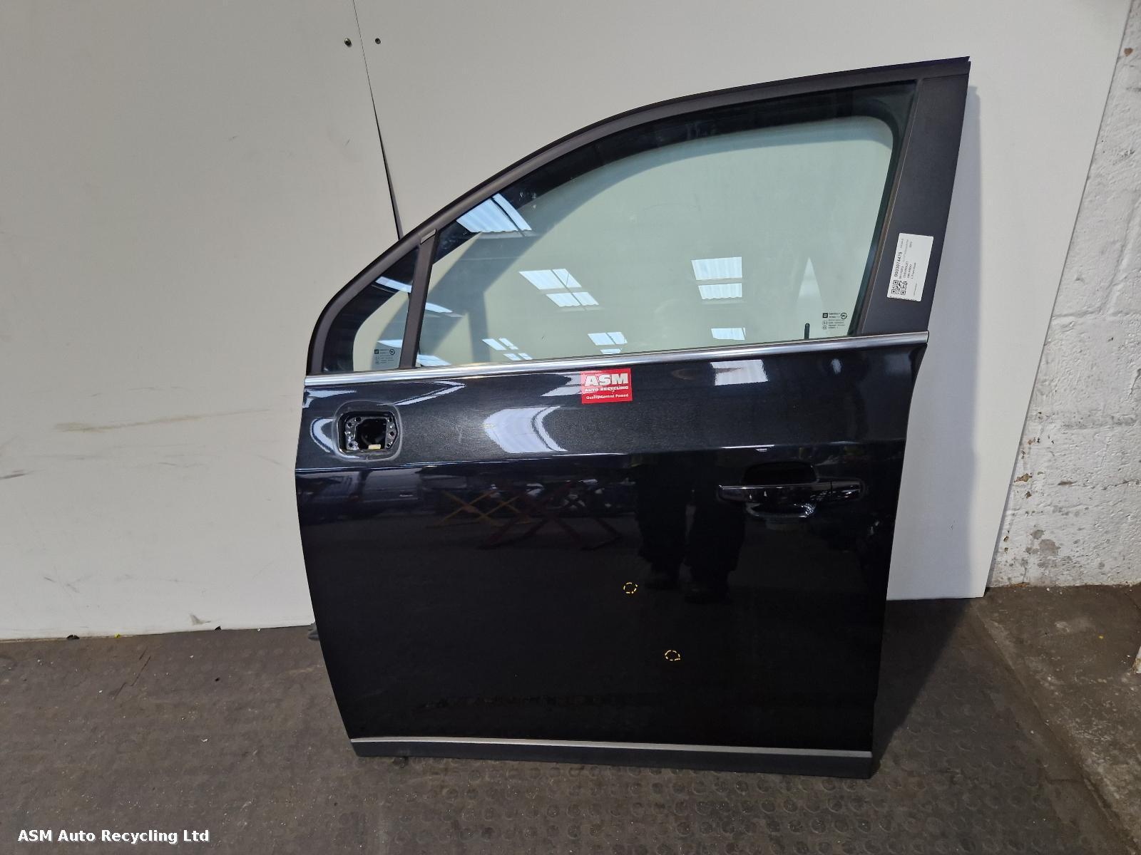 View Auto part L Front Door Chevrolet Orlando 2012