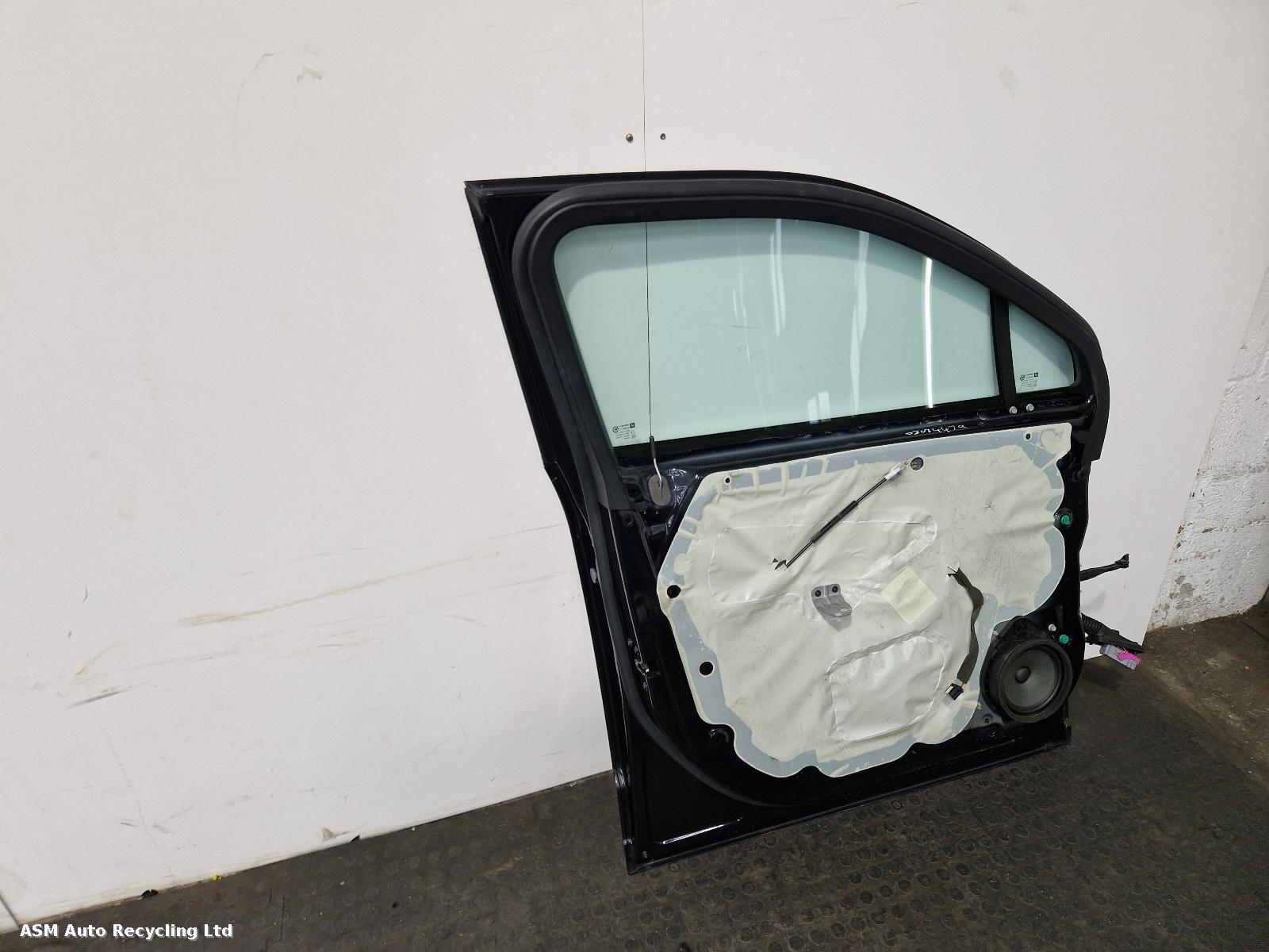 View Auto part L Front Door Chevrolet Orlando 2012