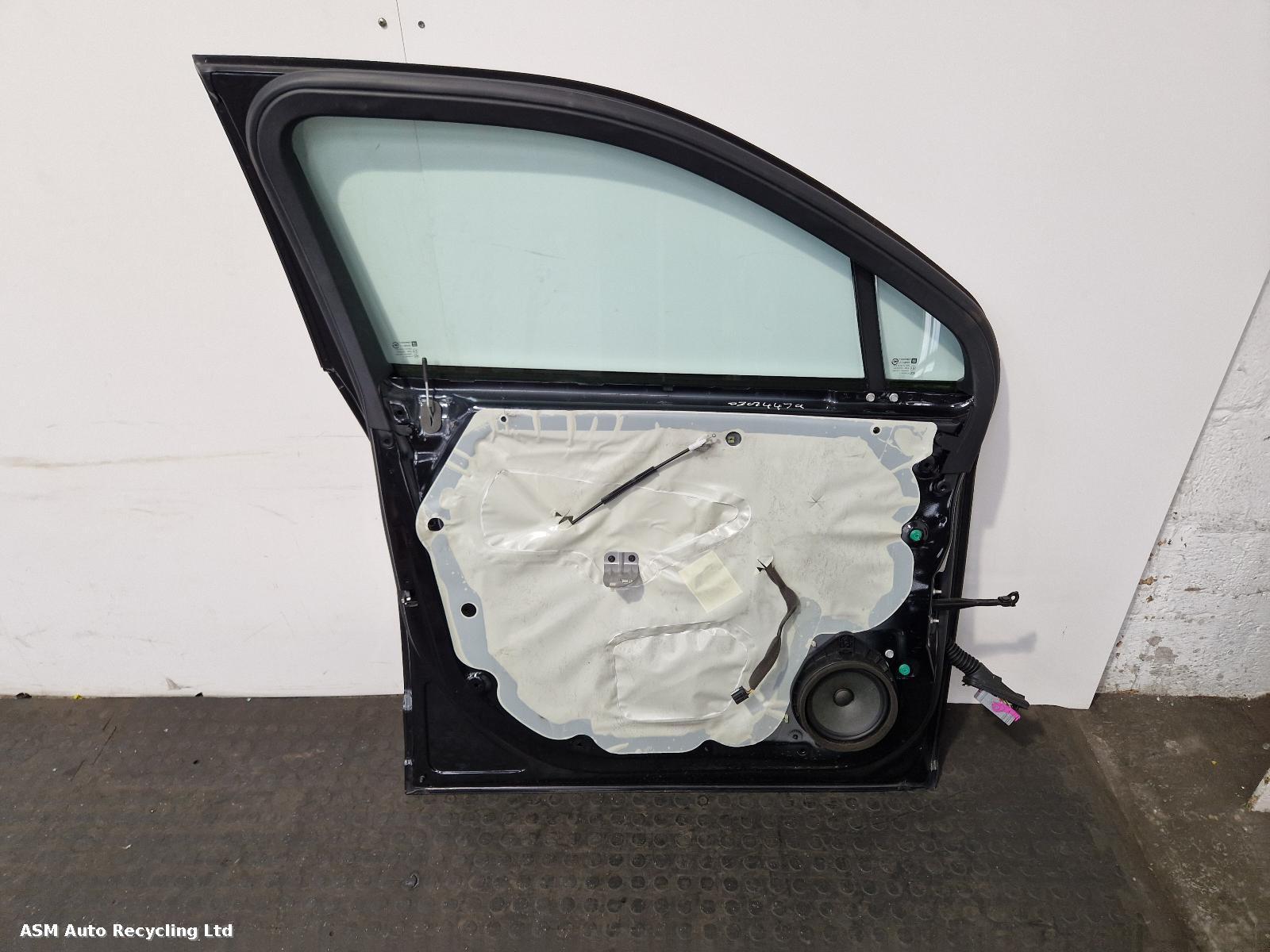 View Auto part L Front Door Chevrolet Orlando 2012