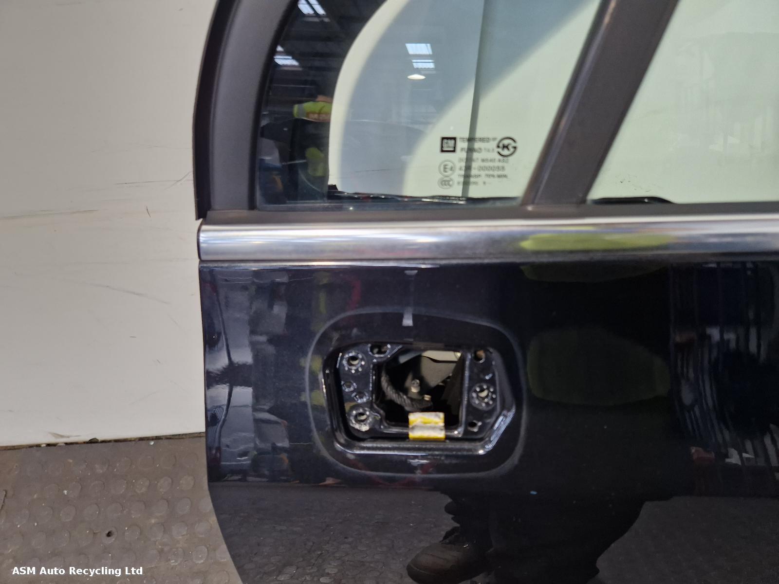 View Auto part L Front Door Chevrolet Orlando 2012