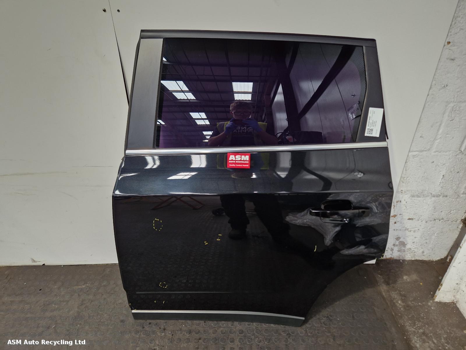 View Auto part L Rear Door Chevrolet Orlando 2012