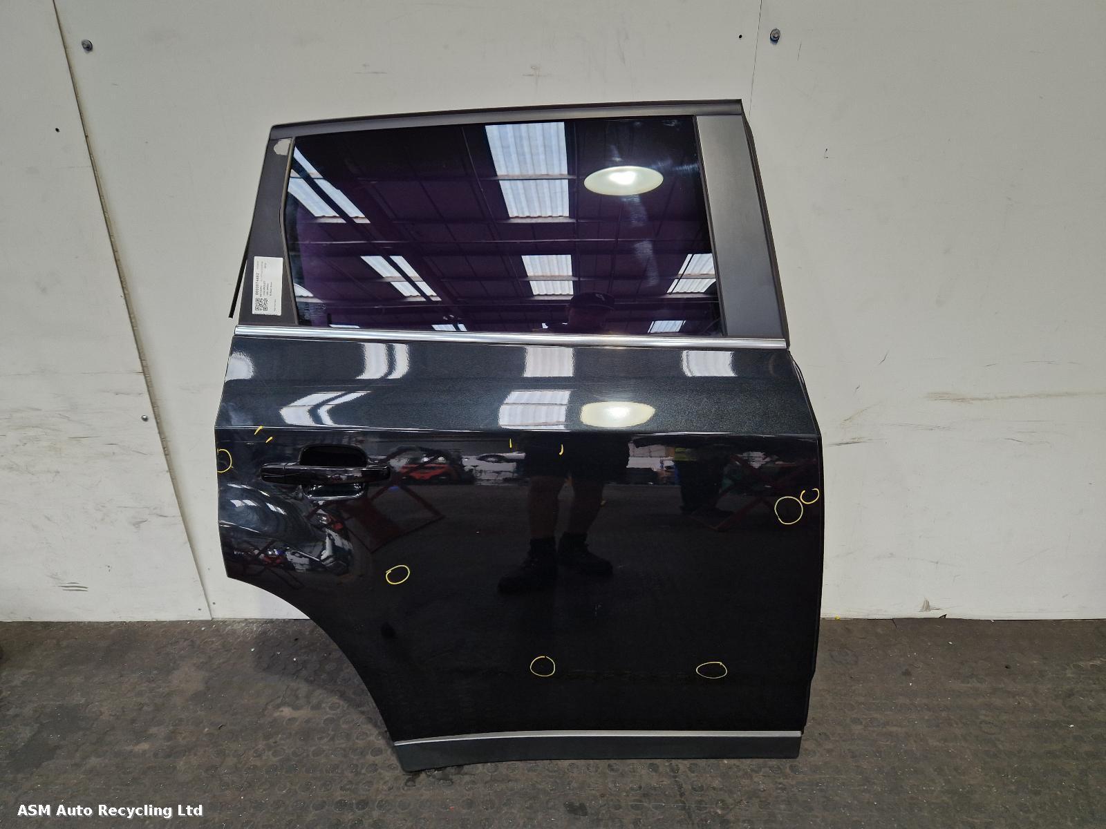 View Auto part R Rear Door Chevrolet Orlando 2012