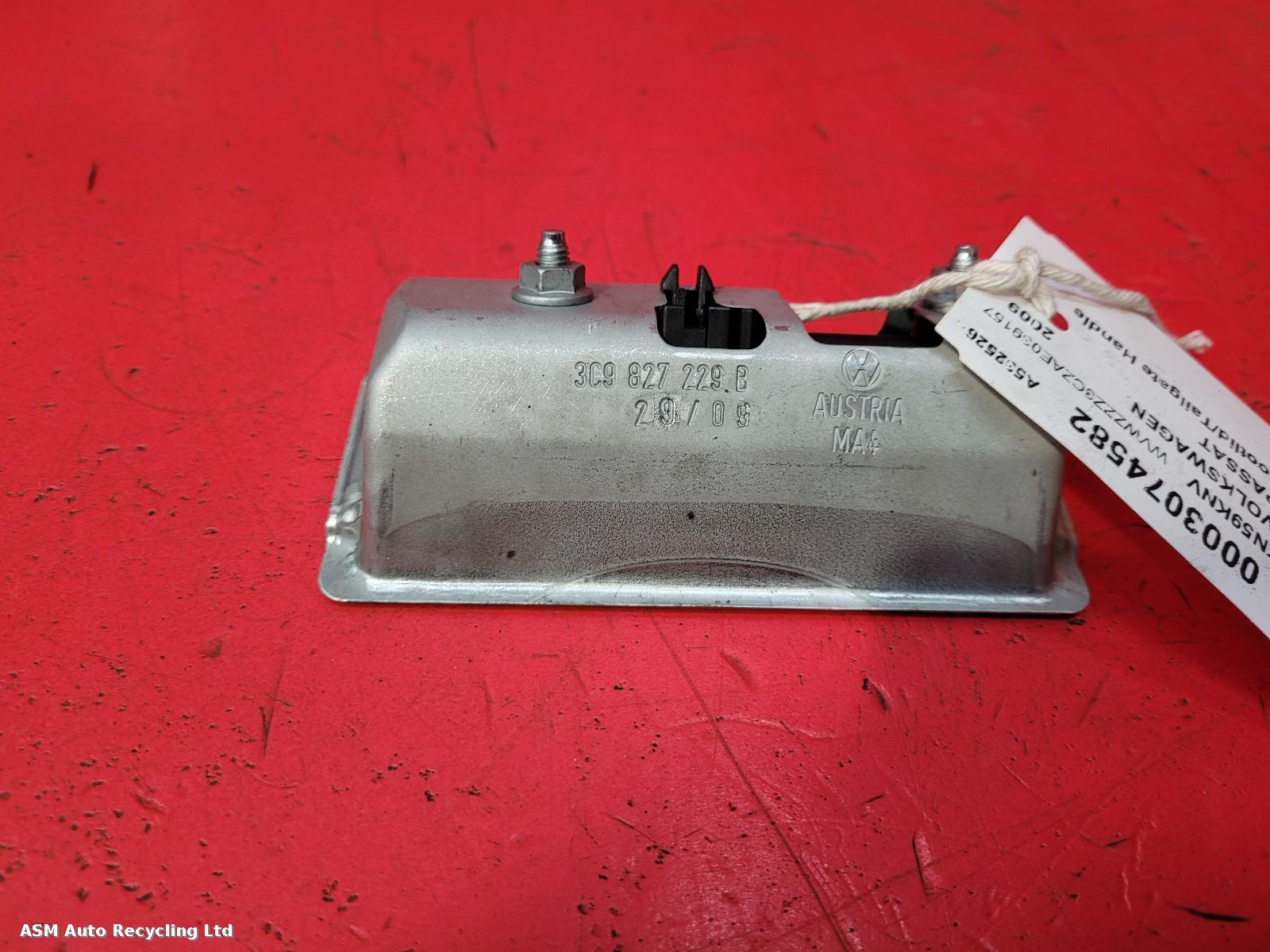 View Auto part Tailgate Handle Volkswagen Passat 2009