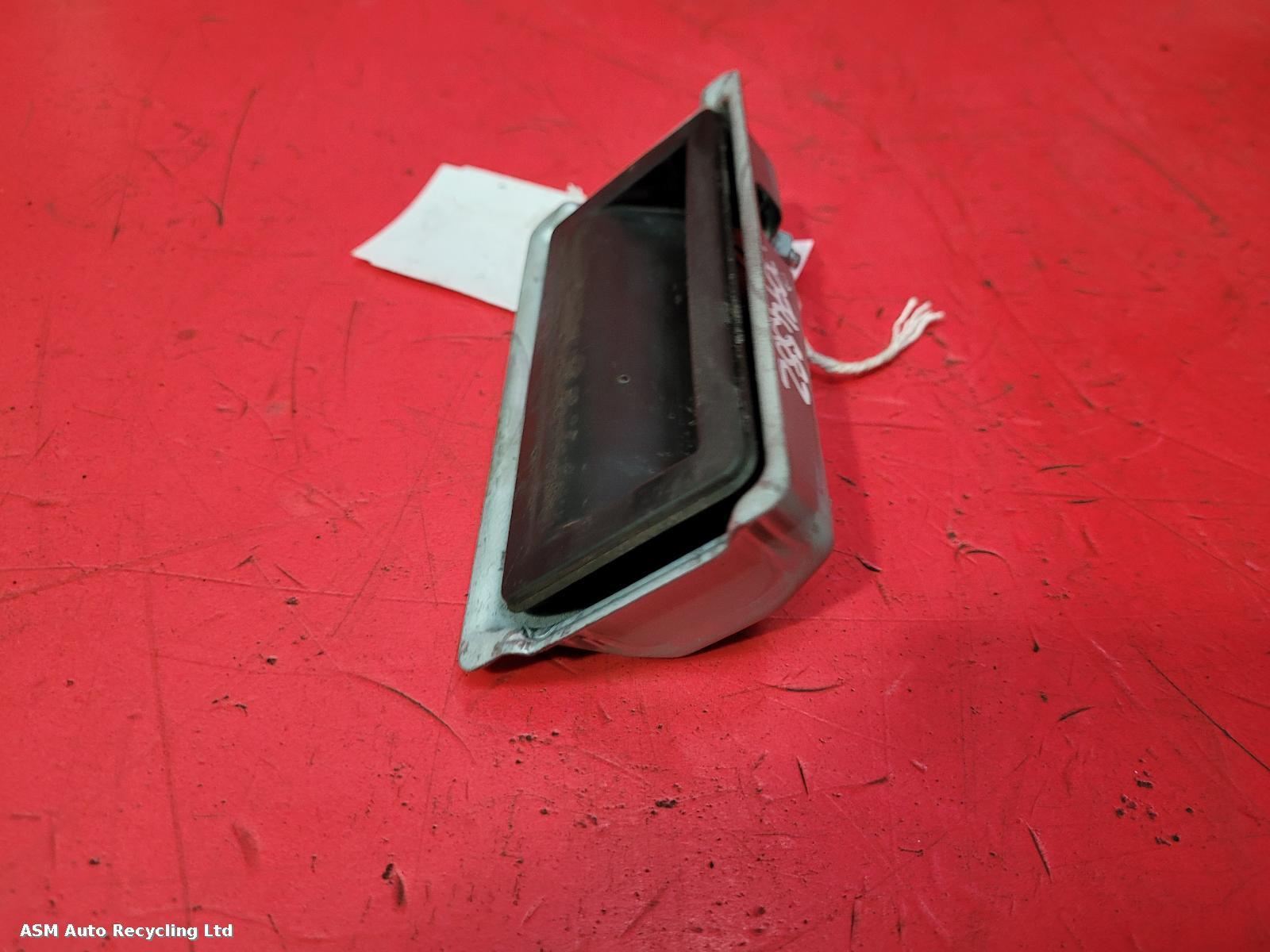 View Auto part Tailgate Handle Volkswagen Passat 2009