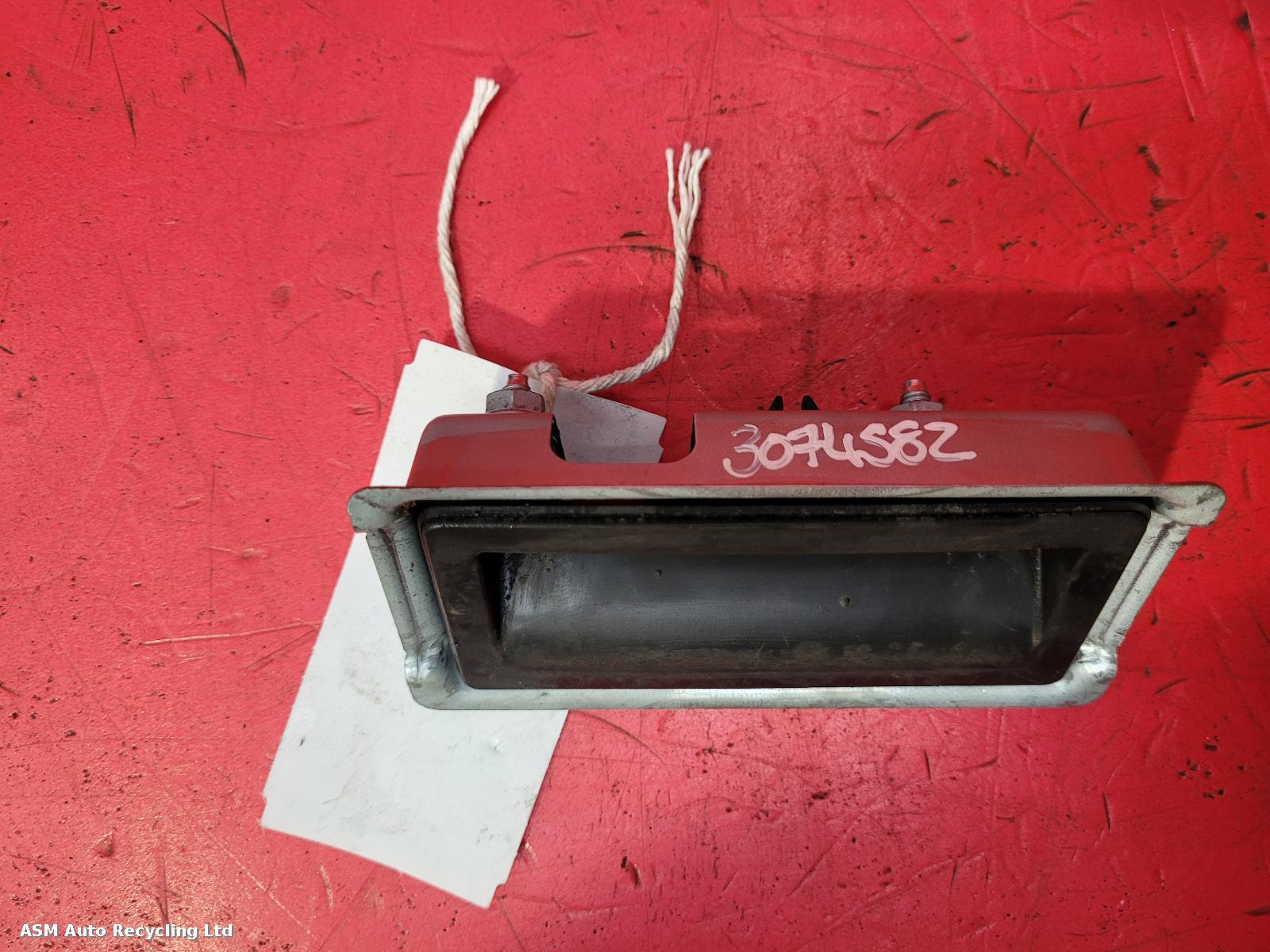 View Auto part Tailgate Handle Volkswagen Passat 2009