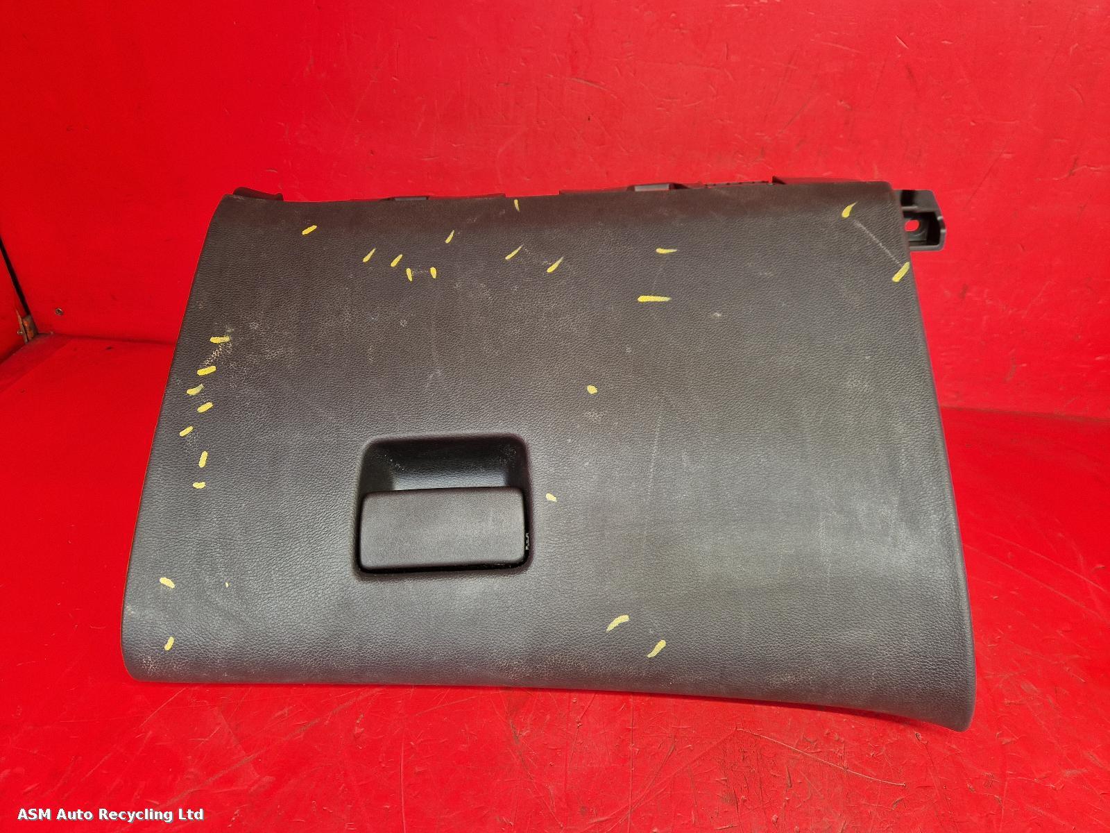 View Auto part Glove Box Vauxhall Astra 2010