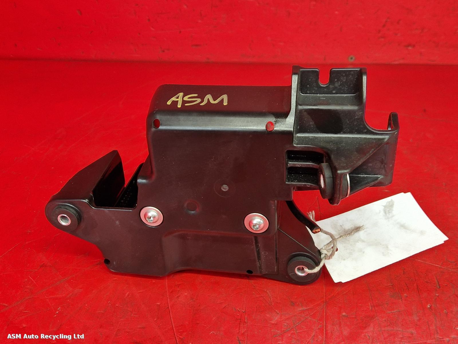 View Auto part ABS Pump/Modulator Piaggio Mp3 300 Hpe Sport 2019