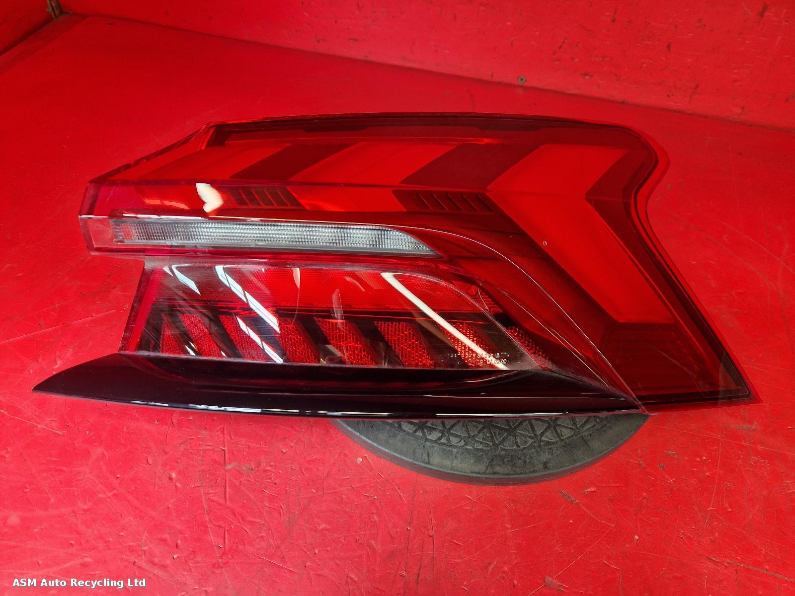 View Auto part R Taillight Audi E-tron Gt 2023