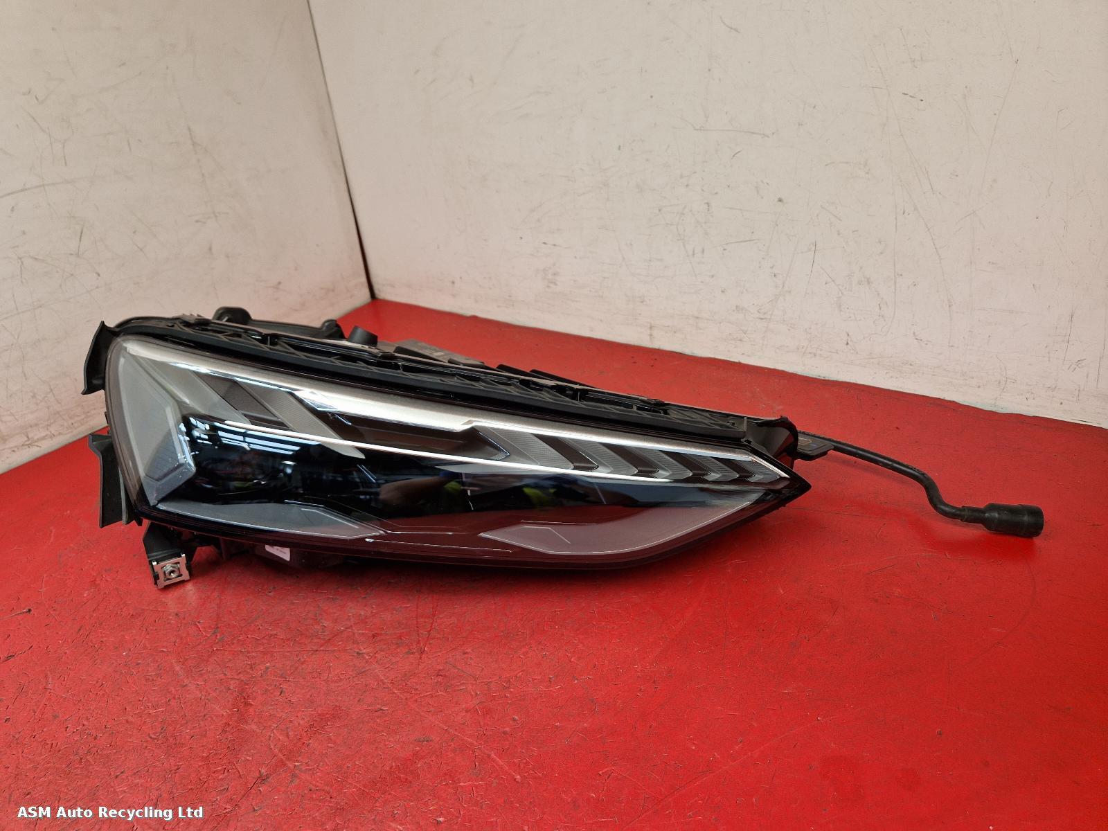 View Auto part R Headlamp Audi E-tron Gt 2023