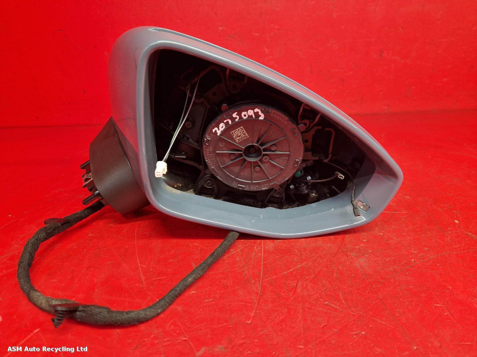 View Auto part R Door Mirror Audi E-tron Gt 2023