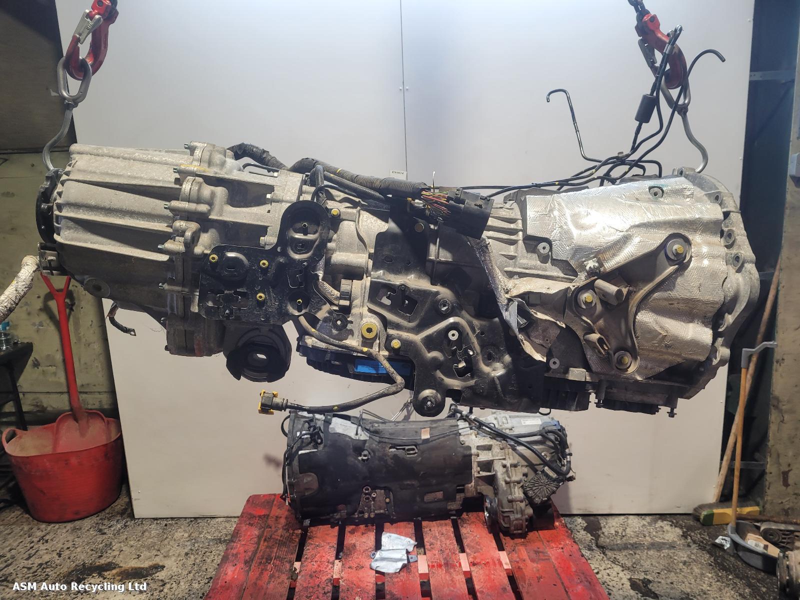 View Auto part Gearbox Land Rover Range Rover 2020