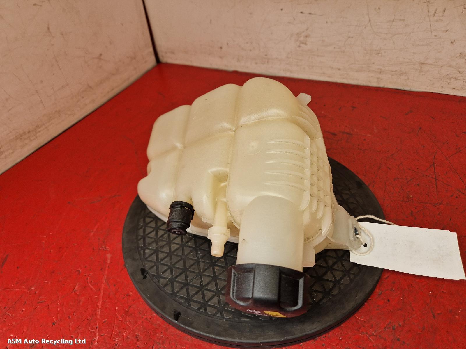 View Auto part Overflow Bottle Mini (bmw) Mini 2020