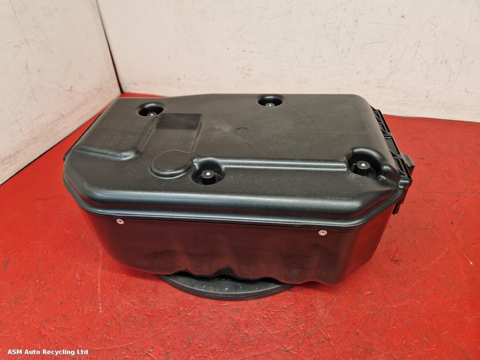 View Auto part Air Ride Compressor Land Rover Range Rover Sport 2019