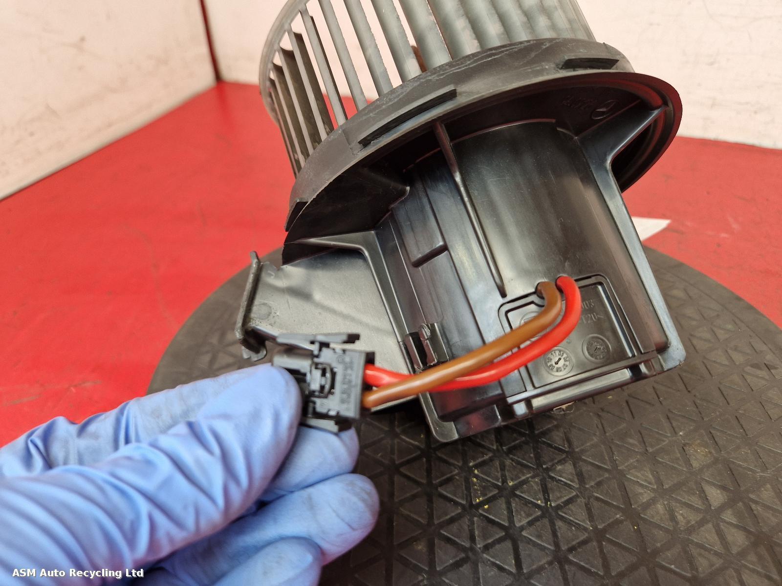 View Auto part Heater Motor/Assembly Mercedes E Class 2010