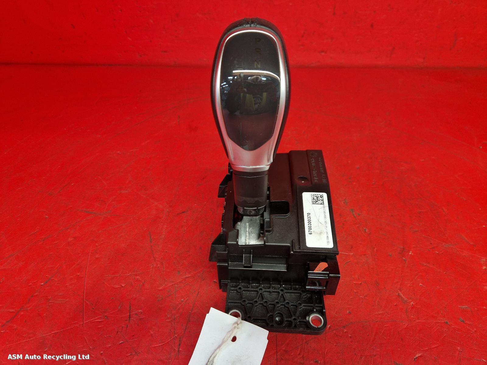 View Auto part Gear Stick/Shifter Maserati Ghibli 2016