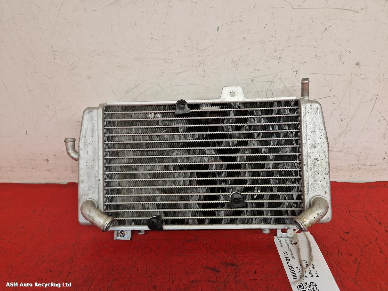 View Auto part Radiator Piaggio Mp3 300 Lt 2019
