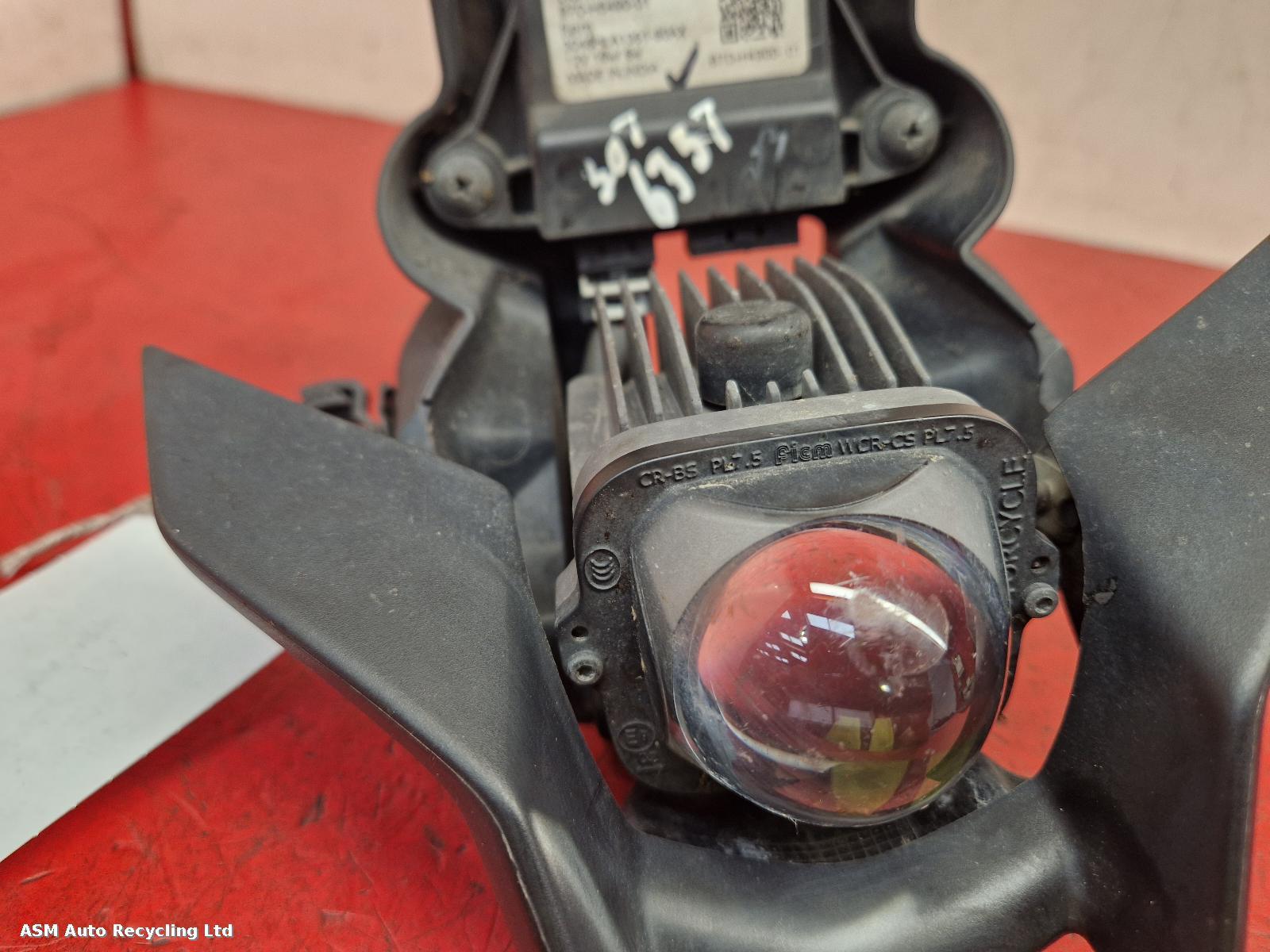 View Auto part Headlamp Yamaha Mt 125 2023