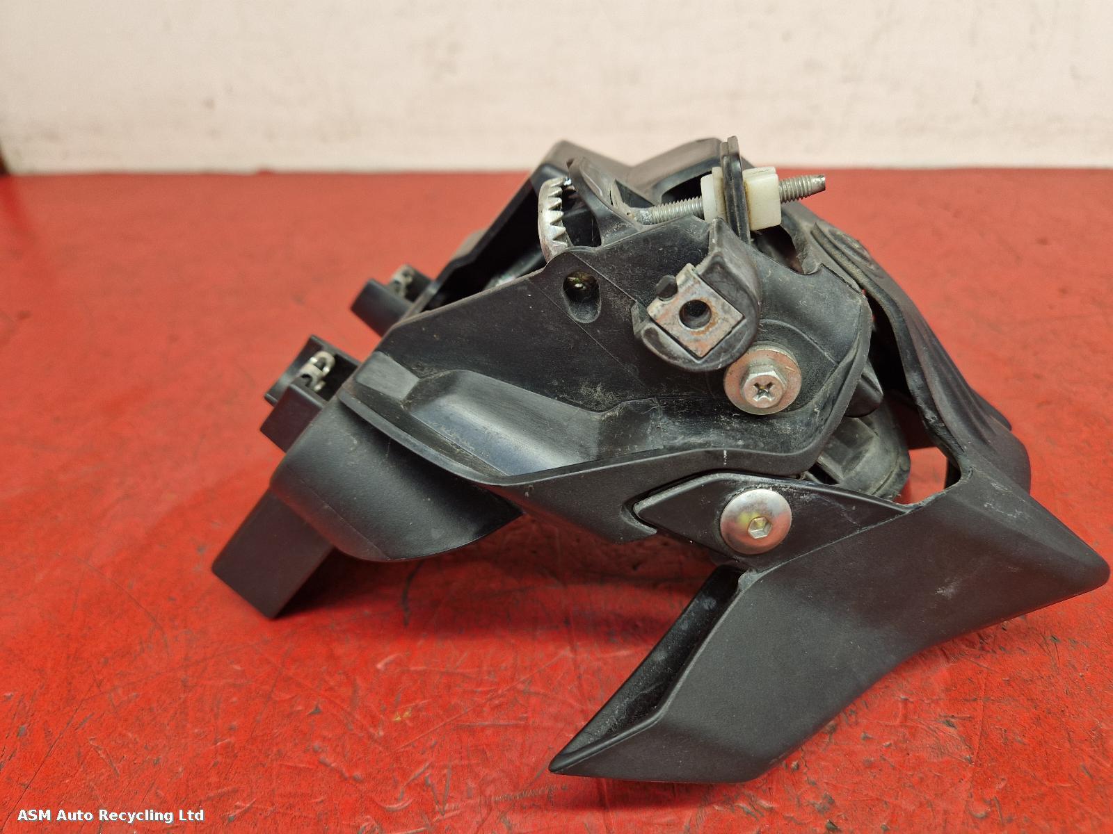 View Auto part Headlamp Yamaha Mt 125 2023