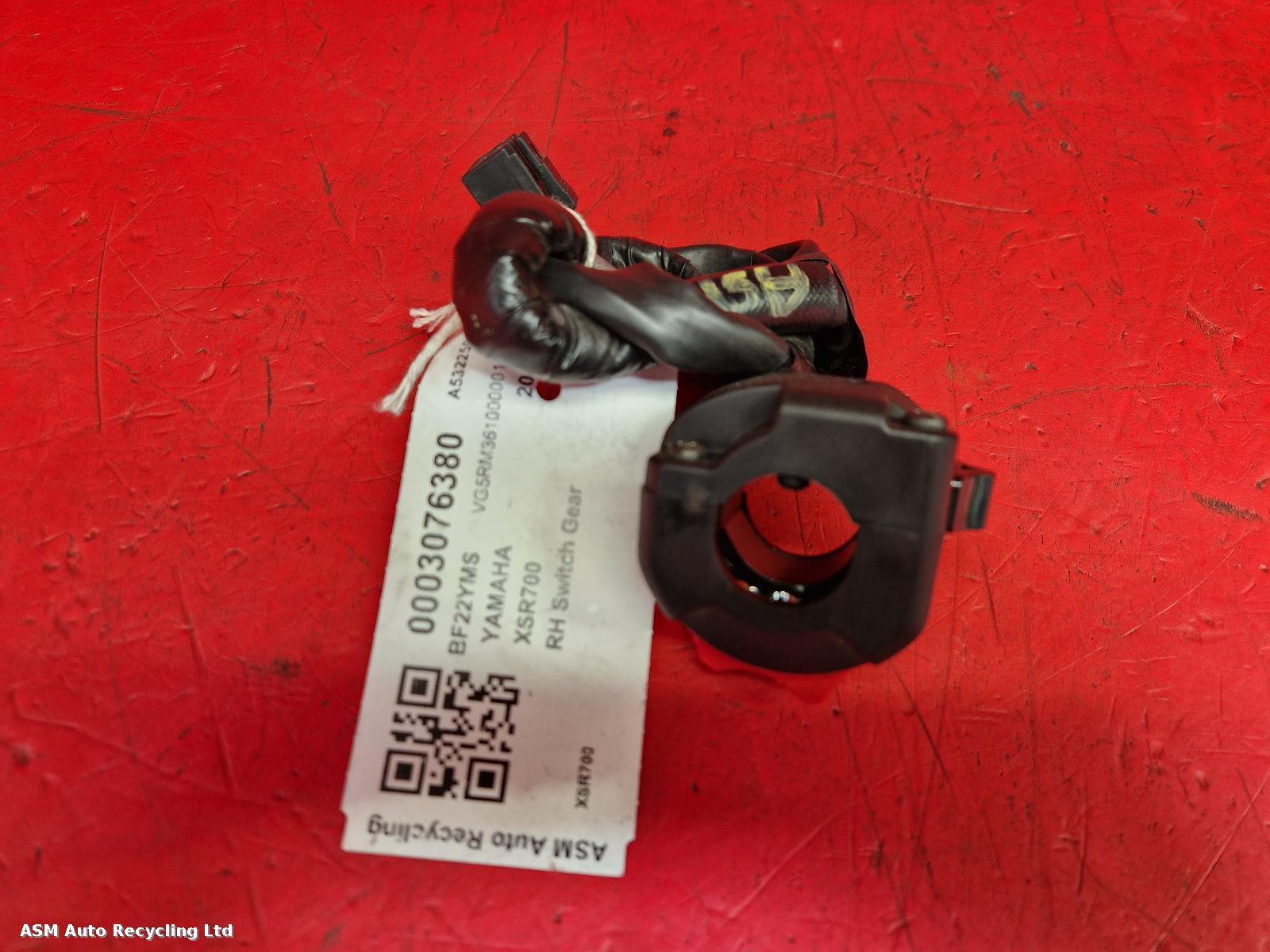 View Auto part RH Switch Gear Yamaha Xsr700 2022