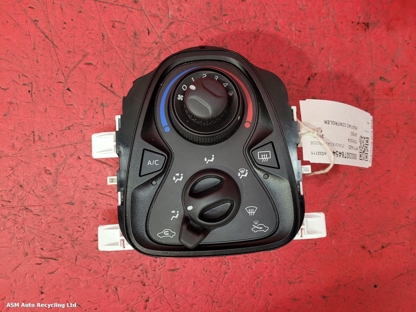 View Auto part Heater/AC Controller Toyota Aygo 2021