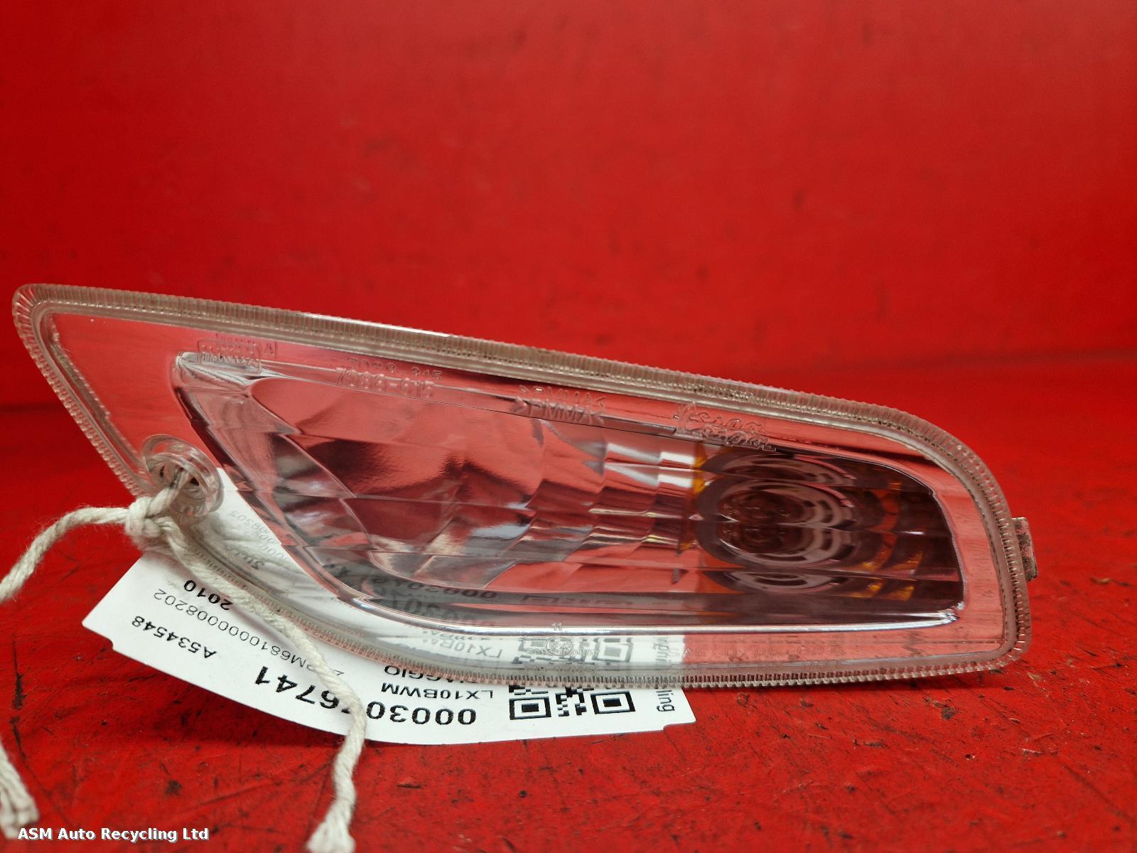 View Auto part L Repeater Lamp Piaggio Vespa 2010