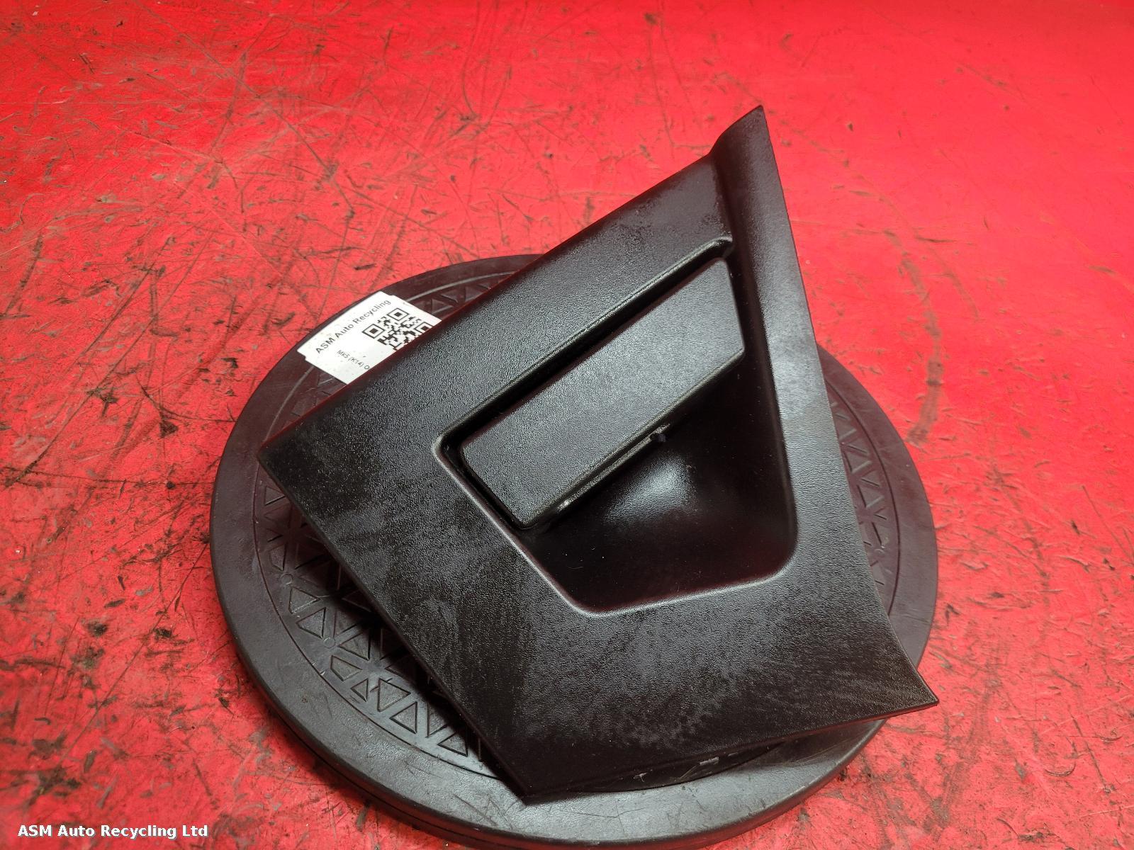 View Auto part Door Handle Nissan Micra 2020