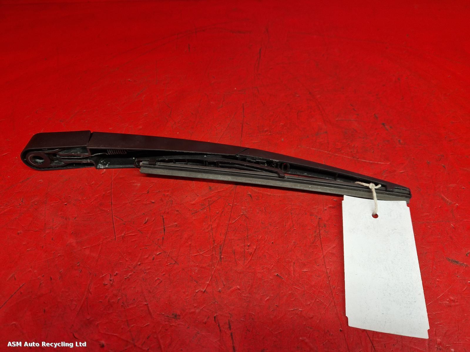 View Auto part Wiper Arm Nissan Micra 2020
