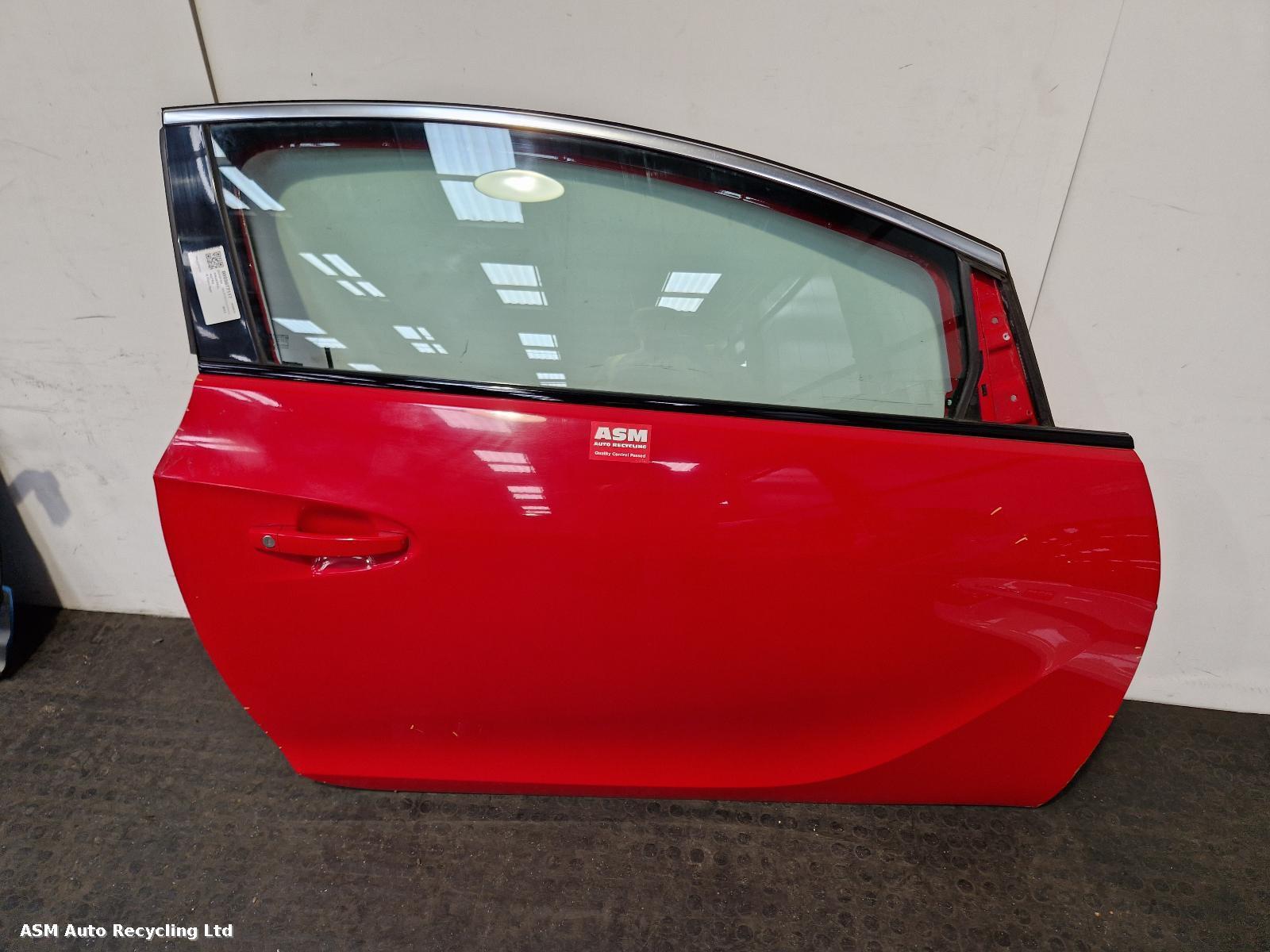 View Auto part R Front Door Vauxhall Astra 2013