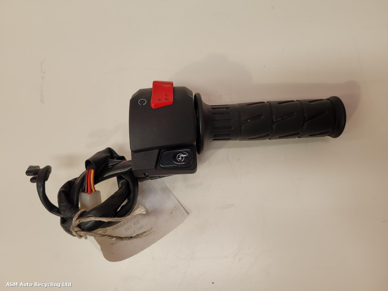 View Auto part RH Switch Gear Kawasaki Br 125 2021