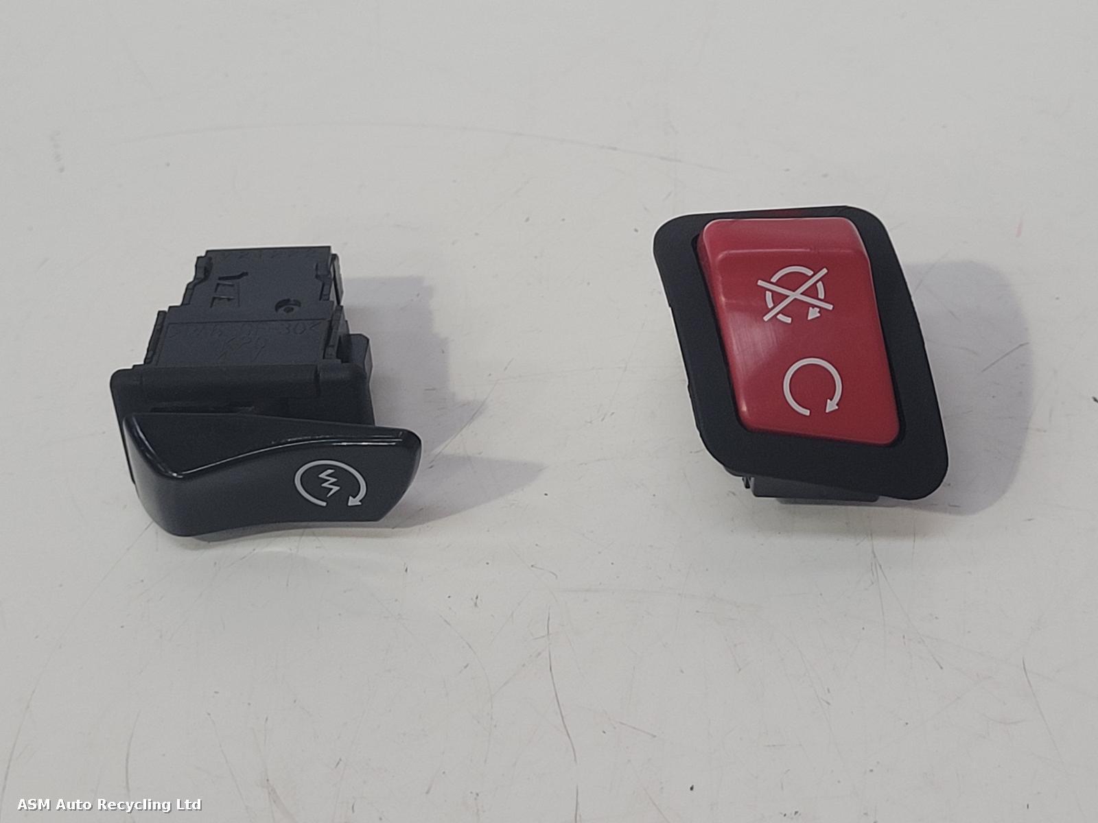 View Auto part RH Switch Gear Honda Sh 350 As-p 2023