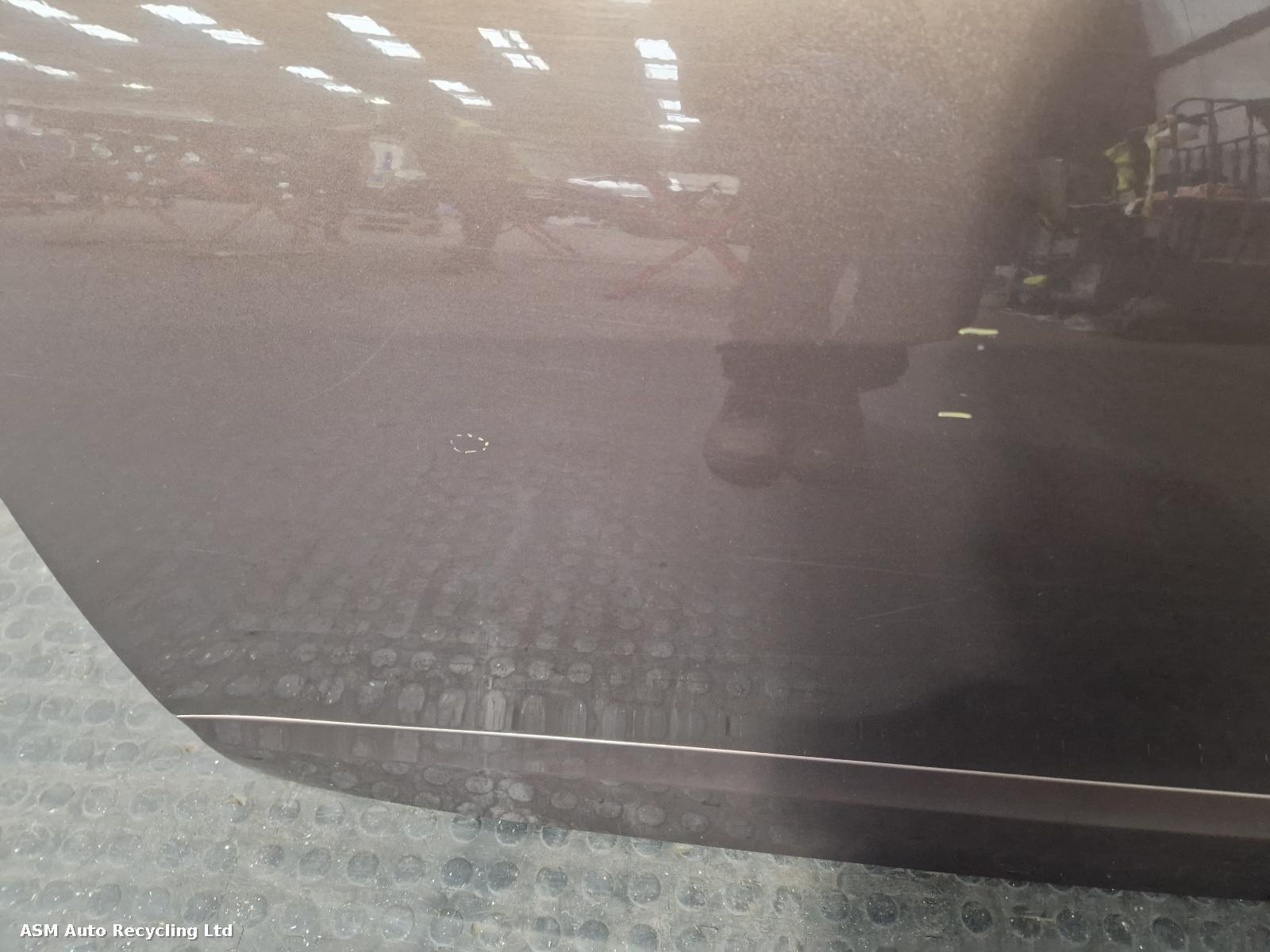 View Auto part L Front Door Renault Scenic 2010